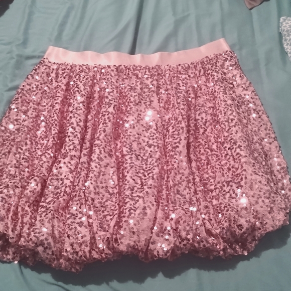 New Pink Sequin Bubble Skirt - Picture 2 of 3